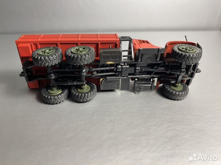 Модель Краз-тягач