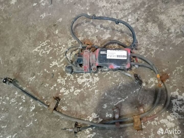 Моторчик стояночного тормоза на Лексус LS 09г