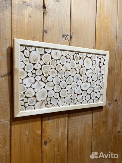 Панно из можжевельника