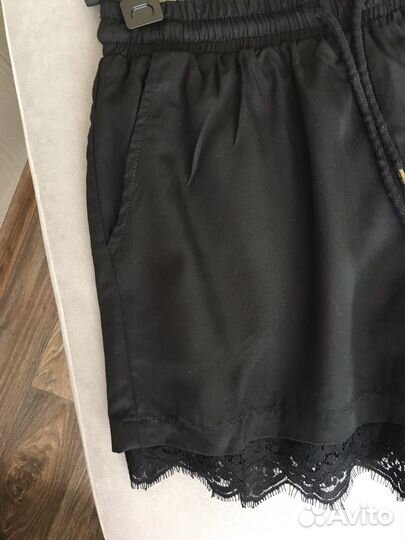 Шорты из костюмной ткани 44-46