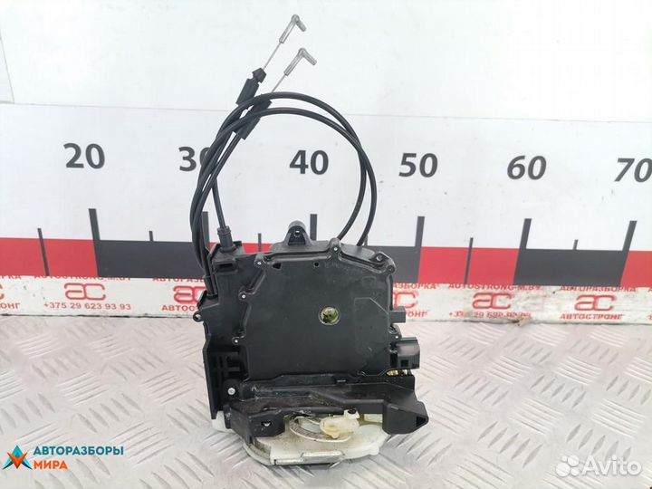 Замок двери задней правой Mitsubishi Outlander