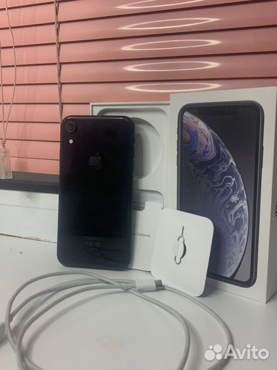 Телефон iPhone хр