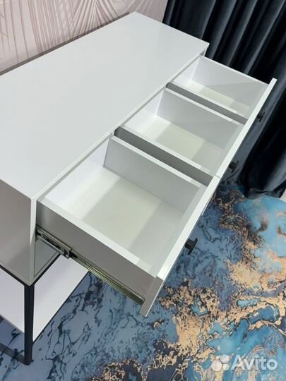 Консоль комод