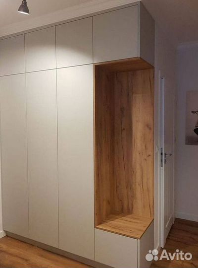 Шкаф распашной