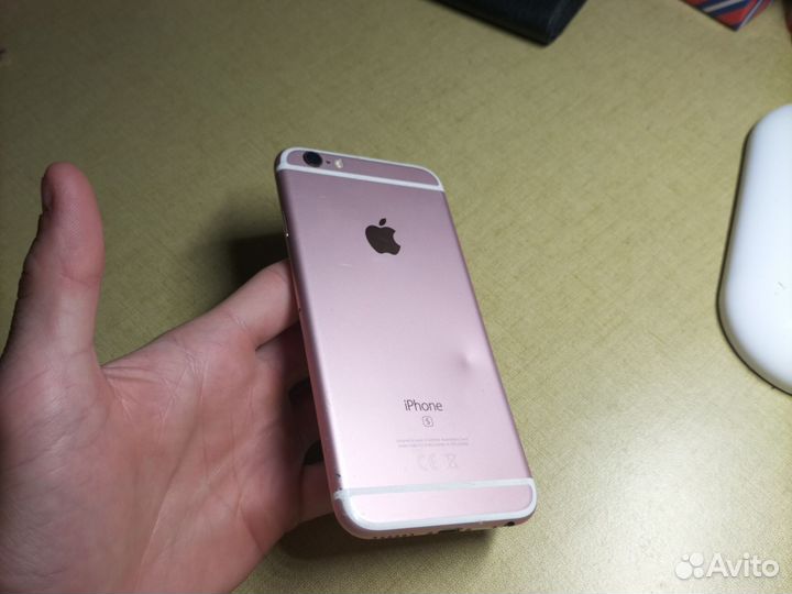 Телефон iPhone 6s