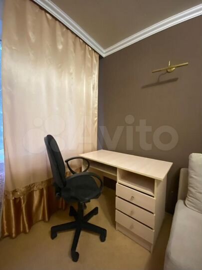 2-к. квартира, 56 м², 2/5 эт.