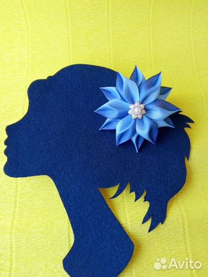 Бант-цветок на резинке для школы