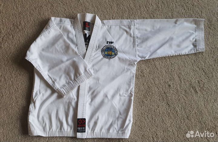Костюм для тхэквондо