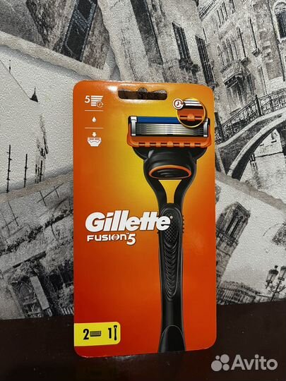 Мужская бритва Gillette Fusion5 с 2 сменными кассе