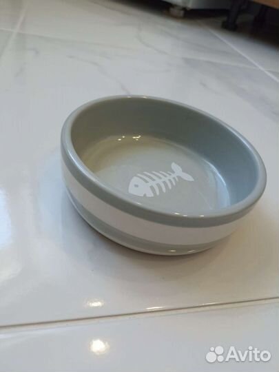 Продам кошачью миску