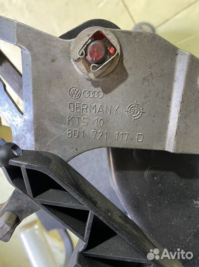 Педальный узел Ауди А6С5 механика