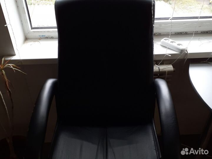 Компьютерное кресло