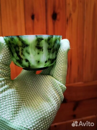 Пиала из нефрита D82*47мм