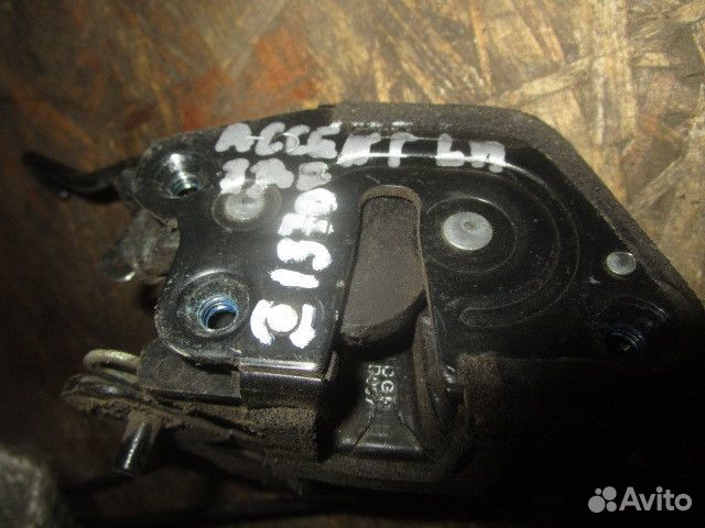 Замок двери задней левой Hyundai Accent II (+tagaz