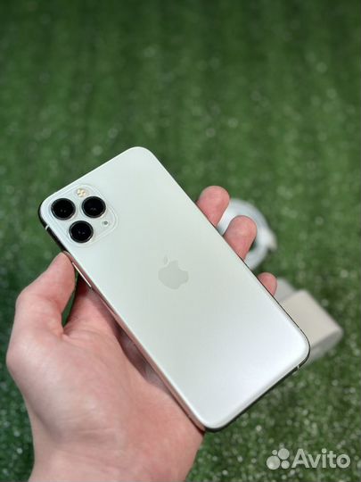 iPhone 11 Pro, 64 ГБ