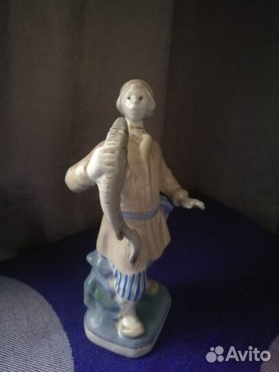Фарфоровые статуэтки