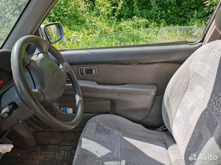 На nissan march k11