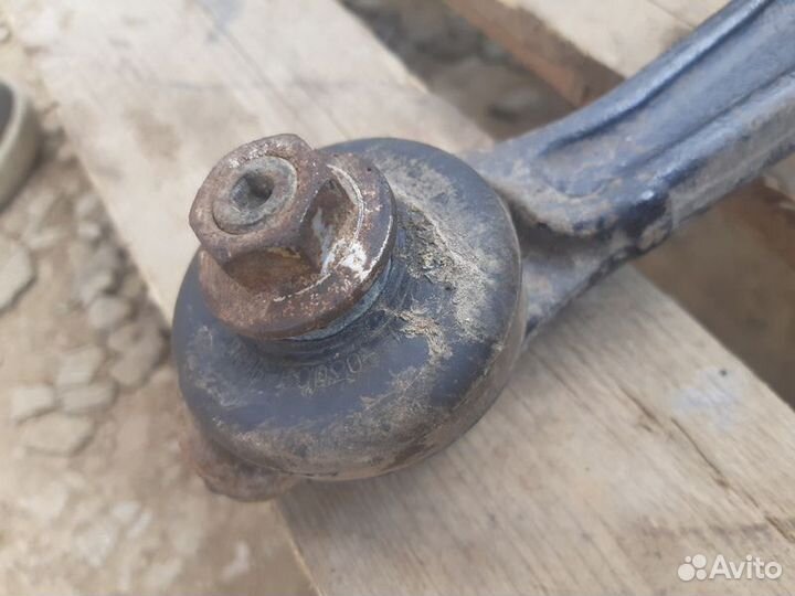 Насос гидравлический активной подвески Toyota Land