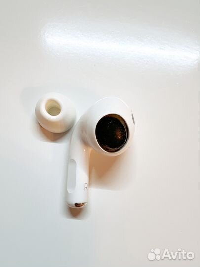 Наушник Apple AirPods pro 1 правый