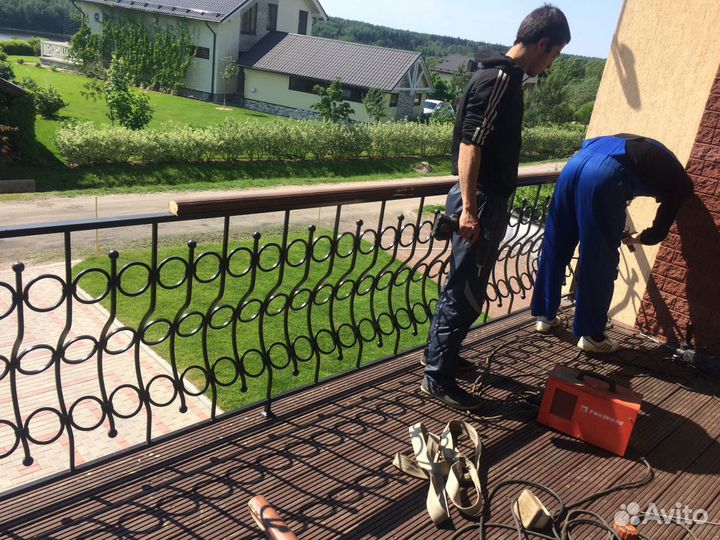 Кованые перила для лестниц