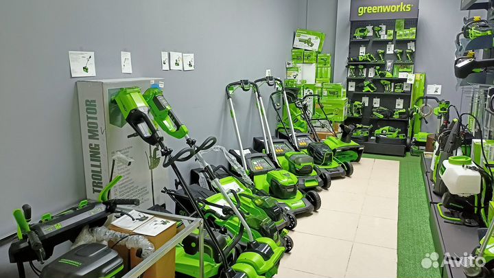 Снегоуборщик аккумуляторный Greenworks GD82ST