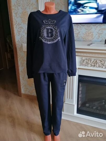 Женский новый спортивный костюм р-р 52