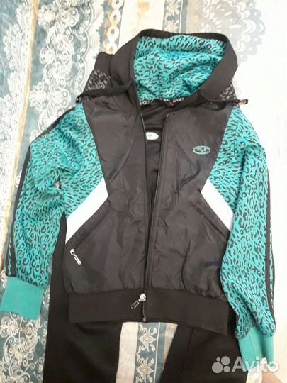 Спортивный костюм для девочки,рост 130,б/ у