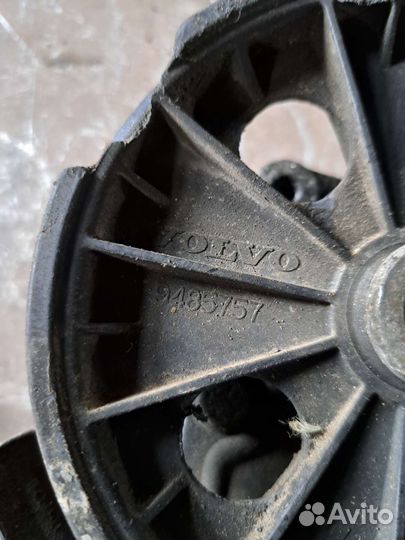 Насос гидроусилителя на Volvo S80