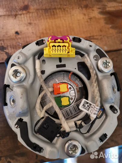 Подушка безопасности в руль