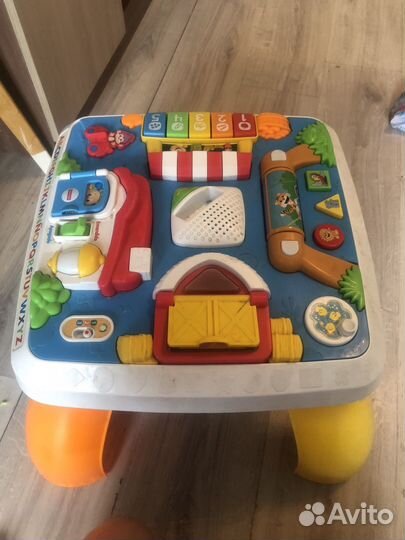 Развивающий музыкальный столик