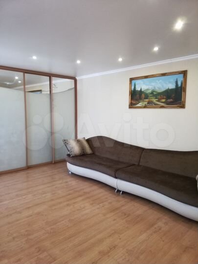 2-к. квартира, 74 м², 8/9 эт.