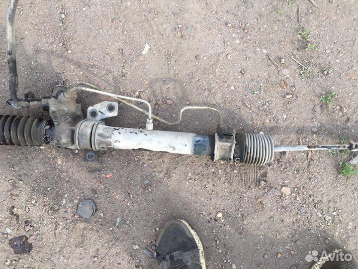 Рейка рулевая Nissan Avenir w10