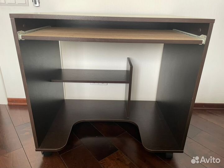 Стол письменный, рабочий, компьютерный