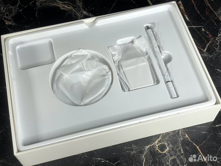 Планшет Umiio с клавиатурой