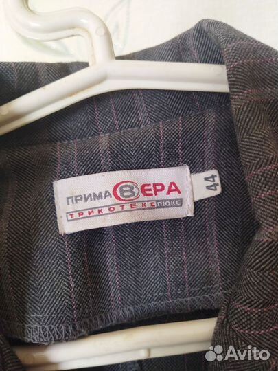 Костюм женский офисный 44