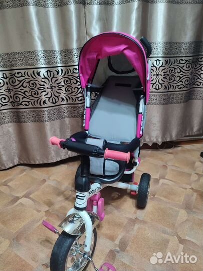 Трехколесный велосипед