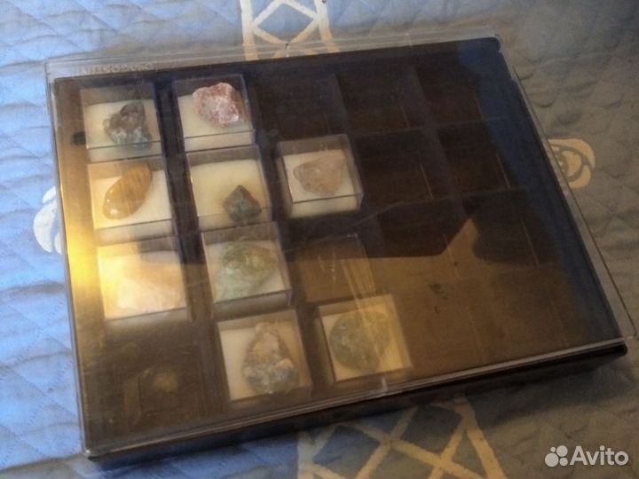 Минералы - сокровища земли - коллекция