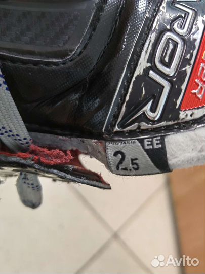 Хоккейные коньки bauer