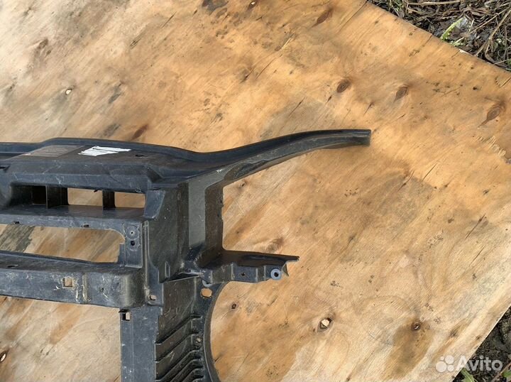 Панель передняя (телевизор) VW Golf 5 (1K0805594H)