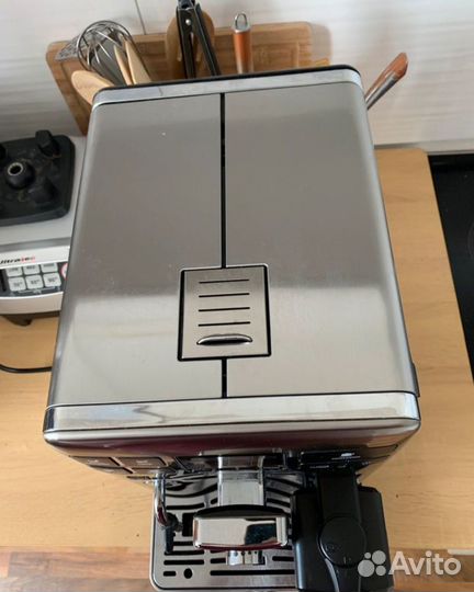 Кофемашина Saeco Exprelia HD8854