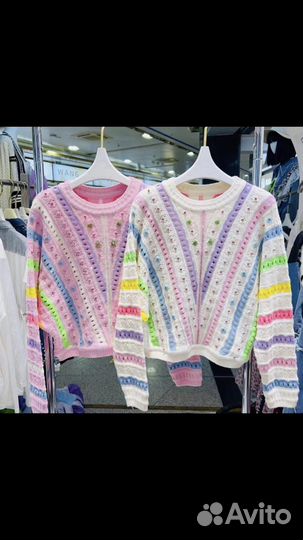 Свитер женский