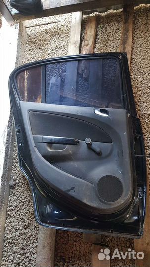 Дверь задняя левая Opel Corsa D