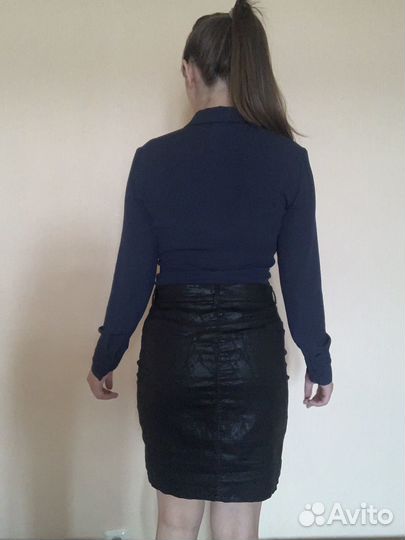 Блузка синяя с вырезом