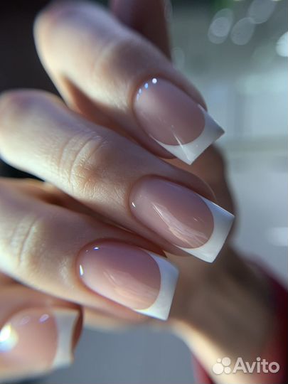 Маникюр в студии