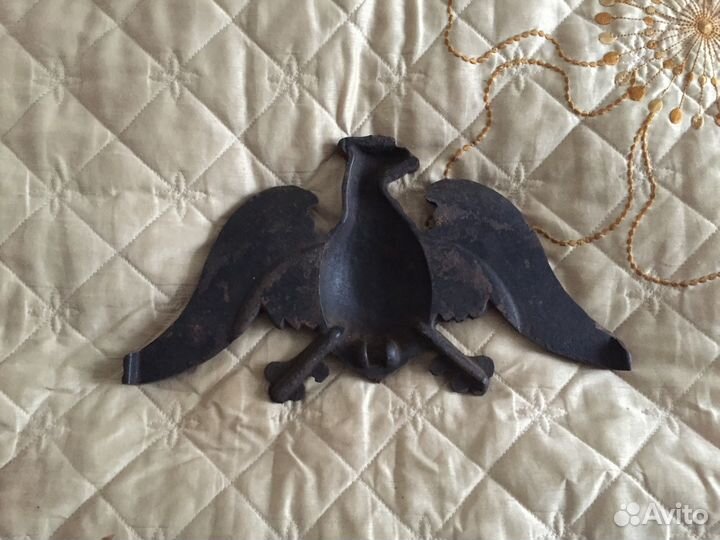 Орёл чугунный