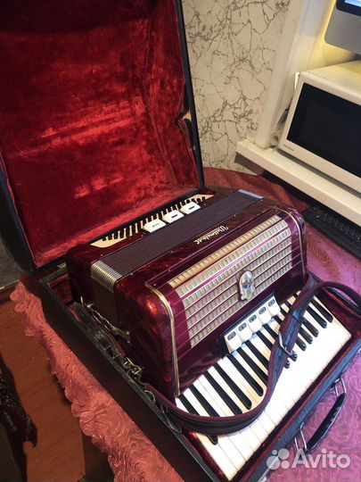Аккордеон Weltmeister 3 4