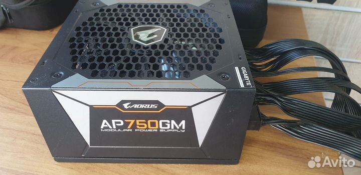 Блок питания для пк 750w AP750GM