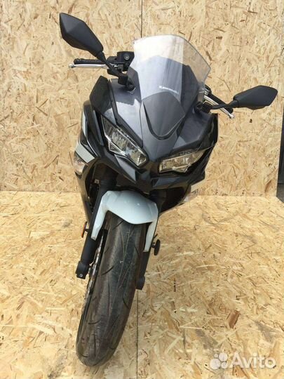Kawasaki EX650