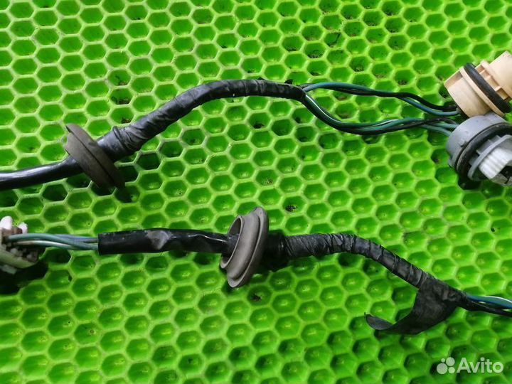 Проводка заднего фонаря Mitsubishi Lancer X