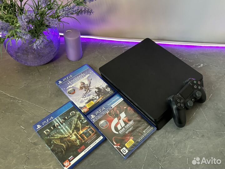 Sony PlayStation 4 Slim 1 TB + Игры/Геймпад